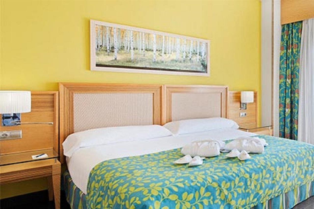 Elba Costa Ballena & Thalasso 4*